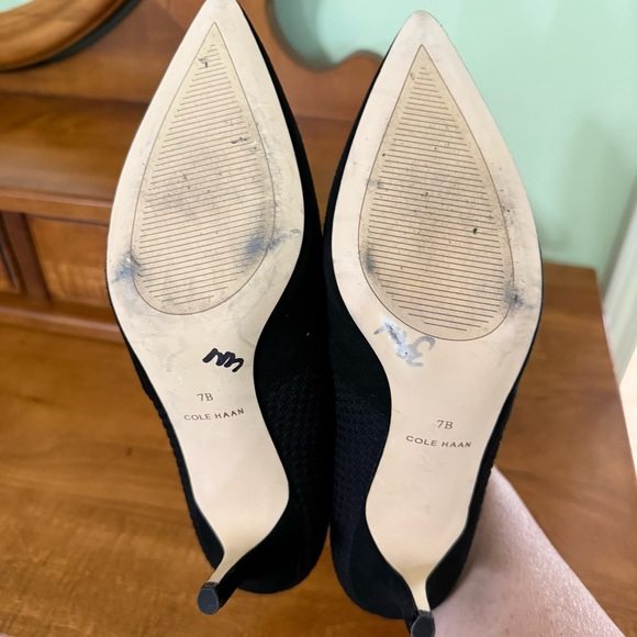 Cole Haan Grand OS black suede heel booties black ankle boots size 7 shoe - Picture 6 of 7